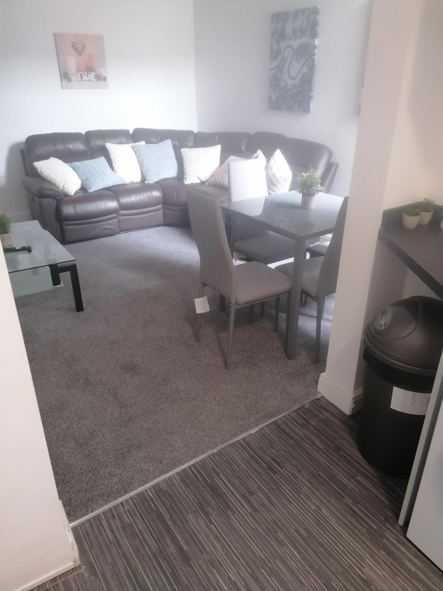 Rossy Home Of Relaxations Stoke-on-Trent Eksteriør billede